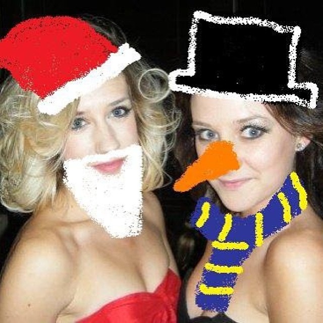 Merry Christmas from @Sianophelia and I (#tbt to Christmas 2009)