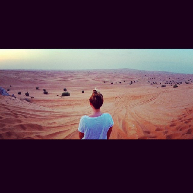 The desert is very large. Photo by @Dayvehillman