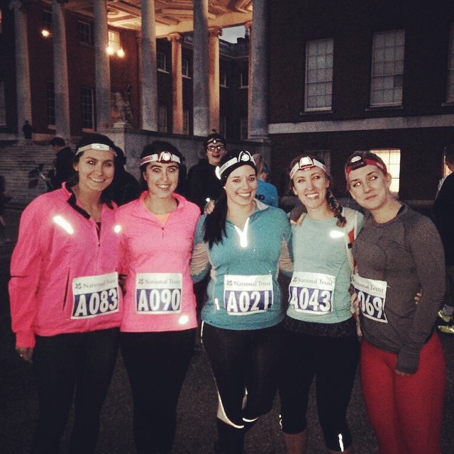 Had so much fun with these babes at the night run at Osterley Park tonight. 7km off road with only head torches and pumpkins to light the way! Also - 7km in the bag with no knee pain 😊🎉🏃(photo courtesy of @therunnerbeans 📷)